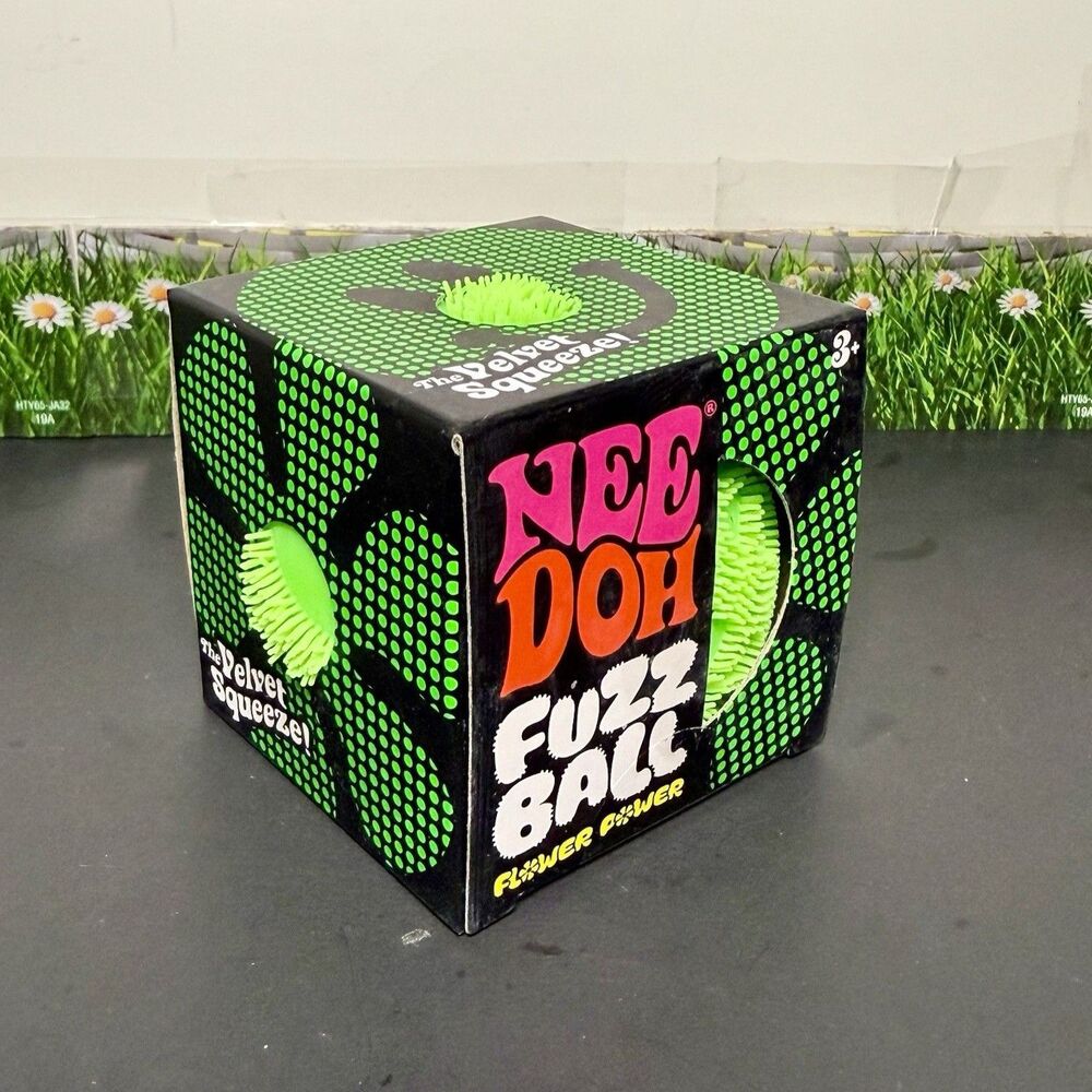 NeeDoh Fuzz Ball Squishy Stress Ball Nee Doh Fuzzball (Green)